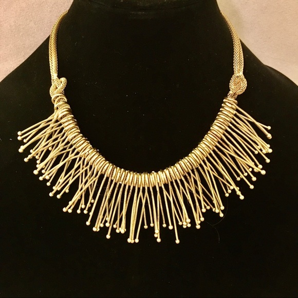 Jewelry - 🌹 3 For $ 25 jewelry pieces 🌹